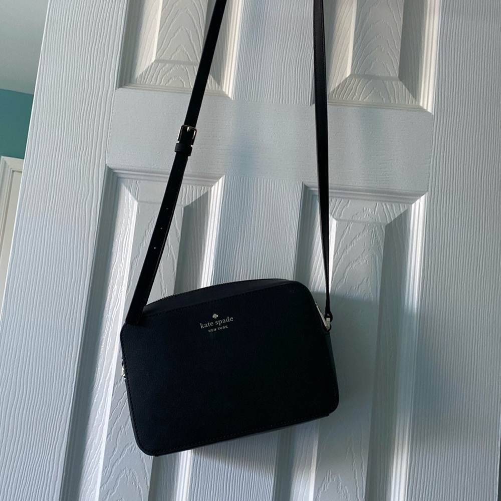 Black crossbody Kate spade handbag (only used on 2 times have  many black bags)